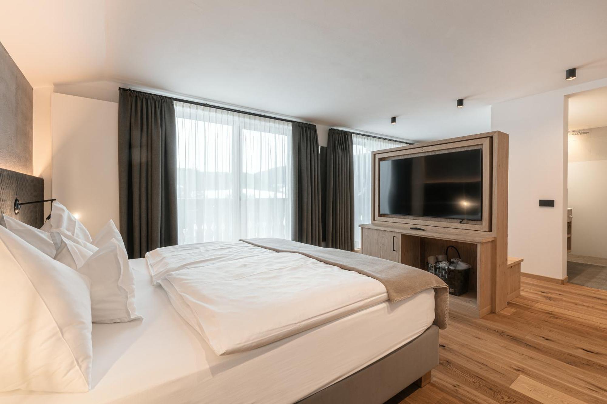 Hotel Niblea Dolomites Ortisei Kültér fotó